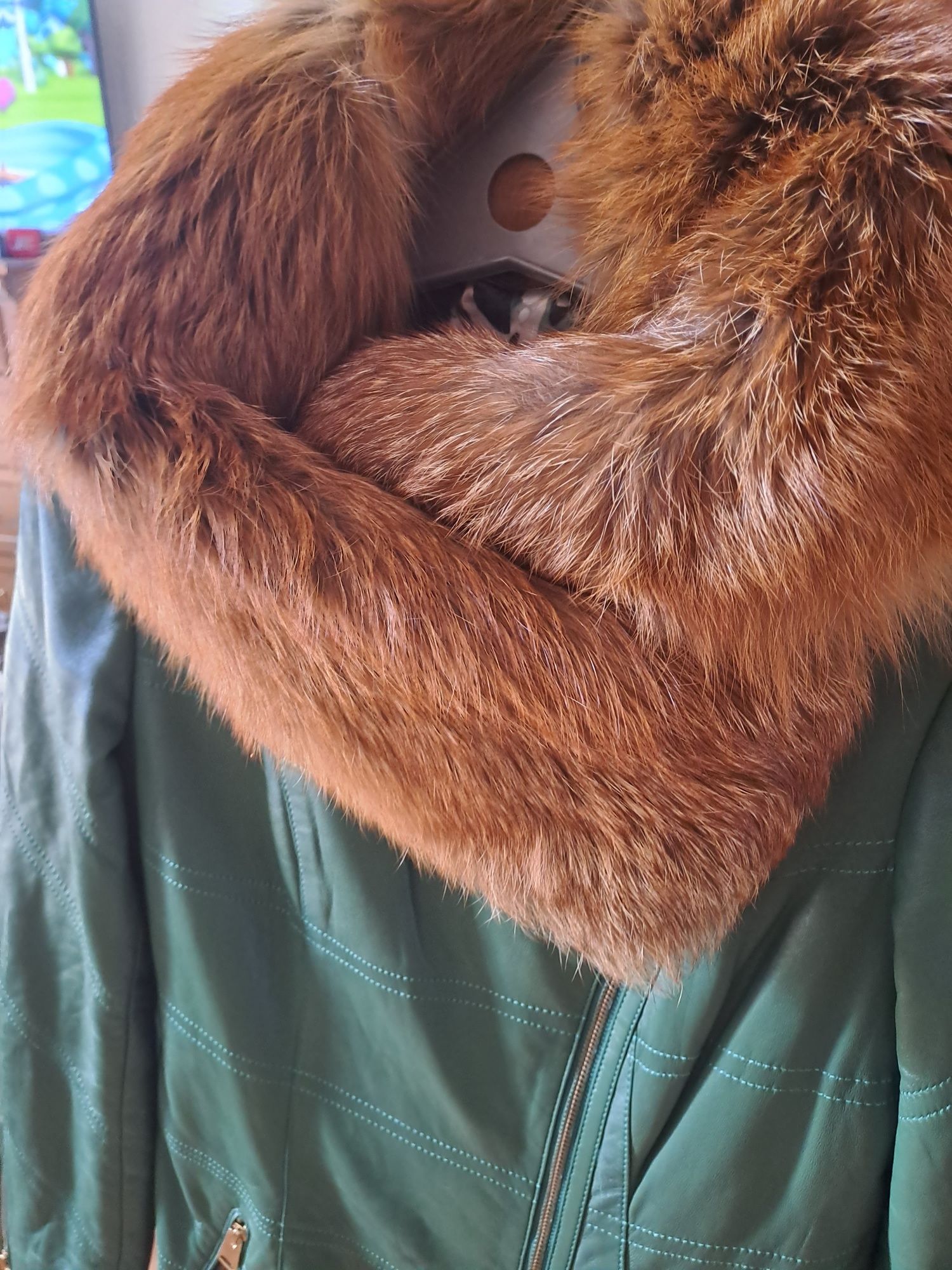 Продам кожаное пальто.