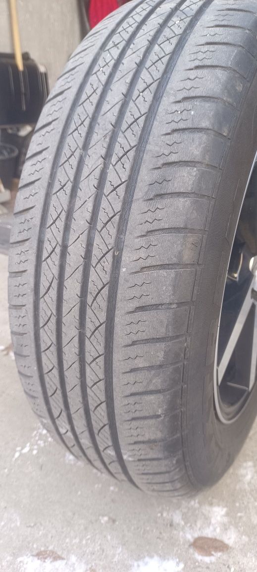 Продам  комплект Летних Шин, Maxtrek Sierra S6