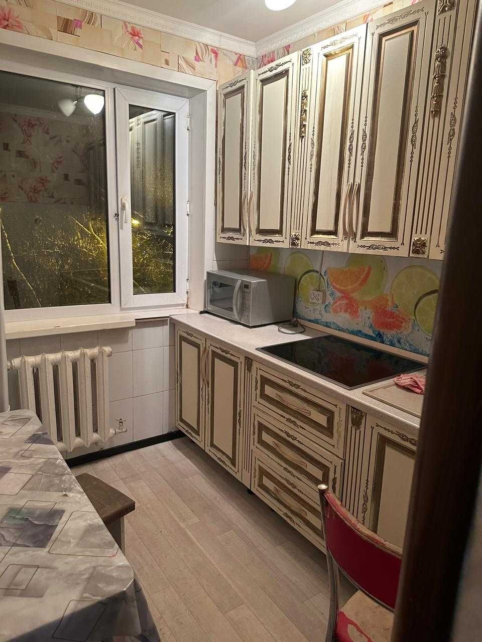 Продам 2-х комнатную квартиру на 6 мкр
