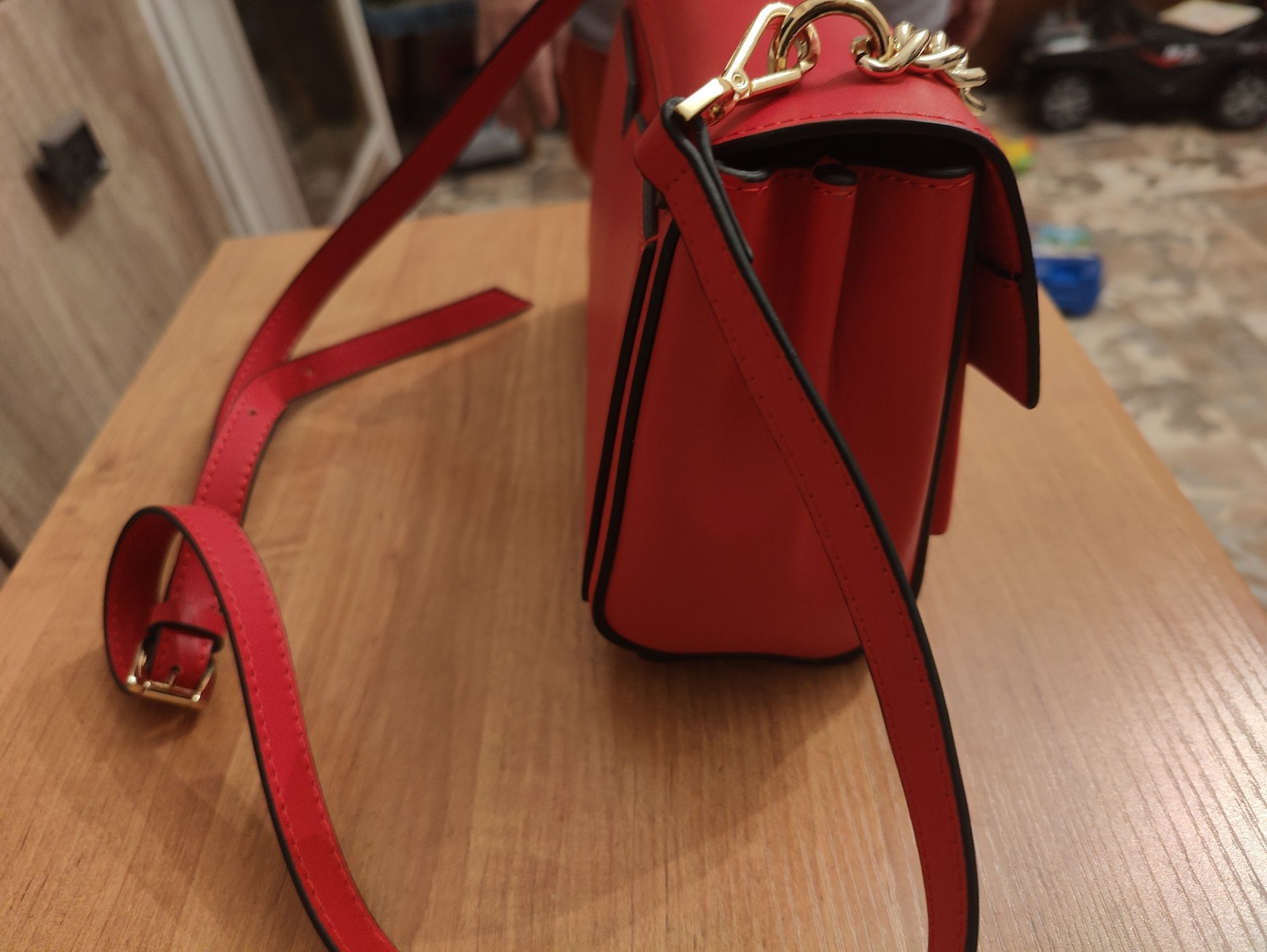Сумка Lita от Michael Kors
Сумка Lita от Michael Kors
Сумка Lita от Mi