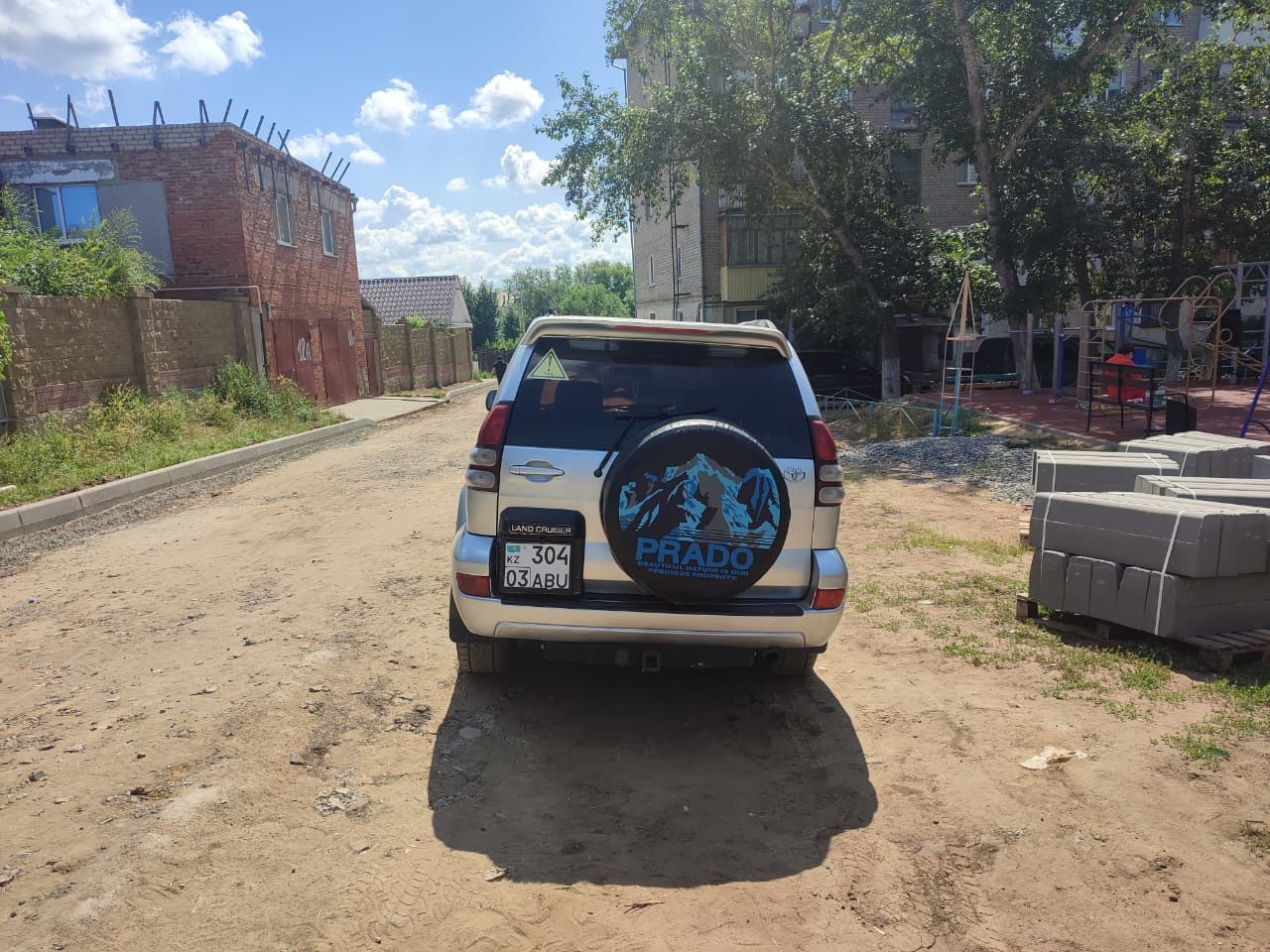 Таёту  Прадо 120