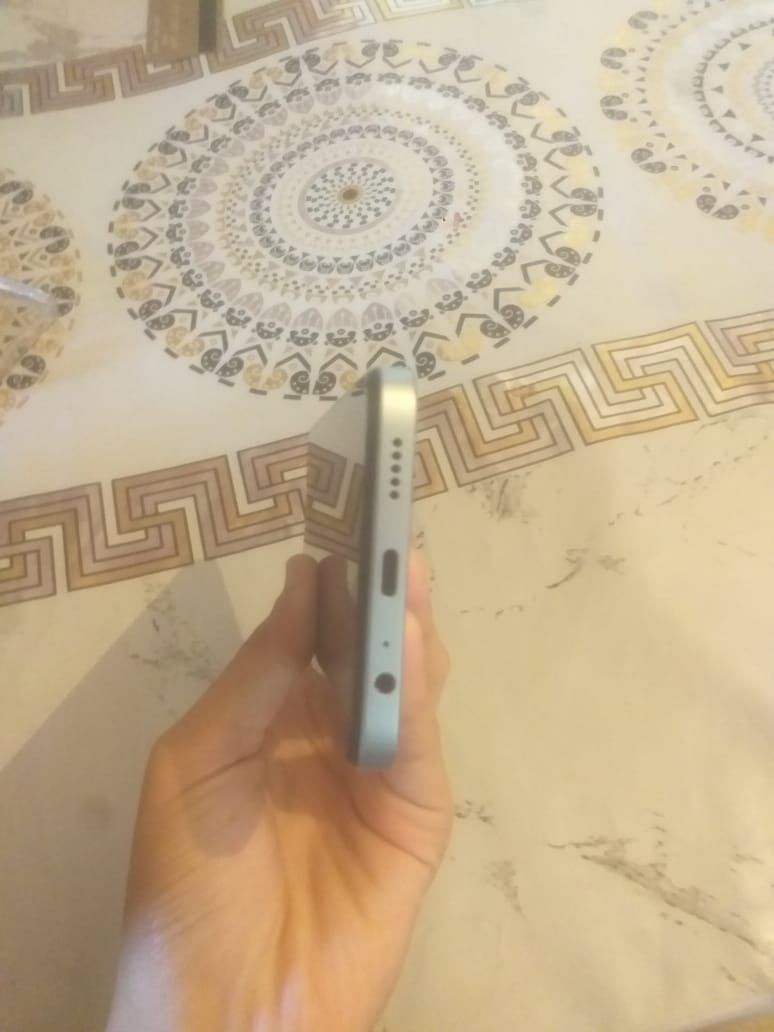 Xonor x6a 128gb.