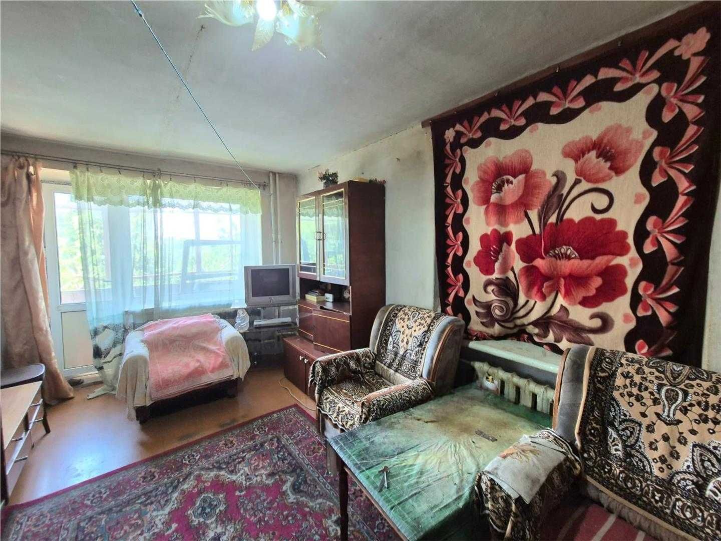 Продам 1 комн без ремонта, на 2/5 эт блочного дома 1963 г.п.