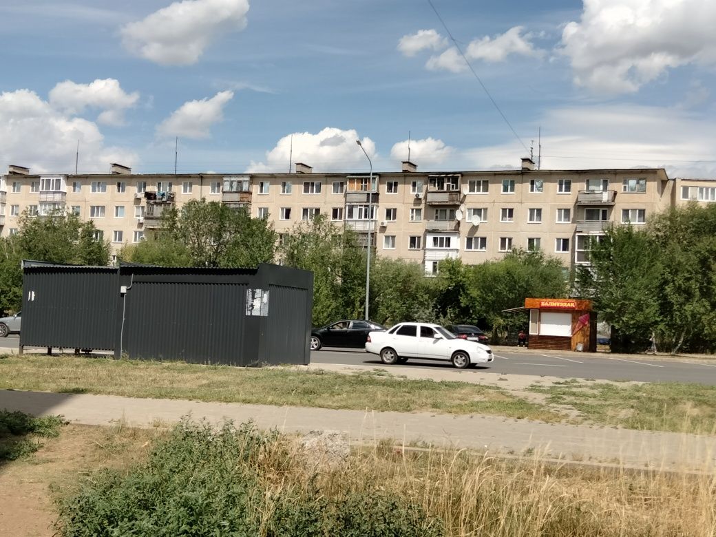 1 комнатная 6-27 .