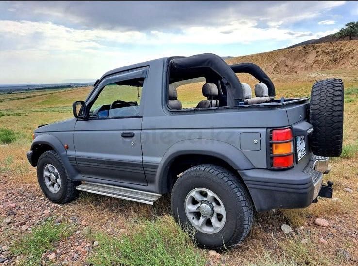 Mitsubishi Pajero, 1993 года