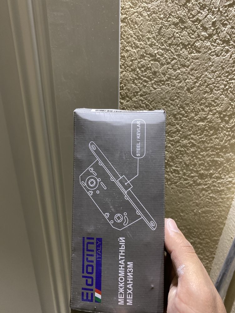 Продам дверь межкомнатную 70*200