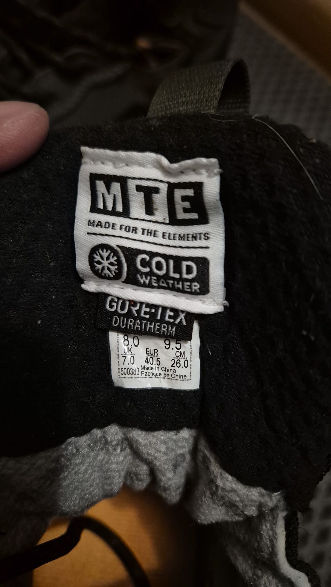Продам ботинки Vans
