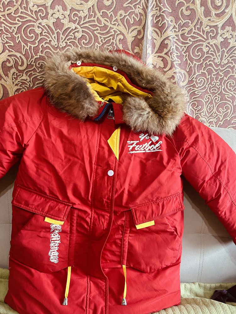 Продам куртку 146 , на 7-8 лет
