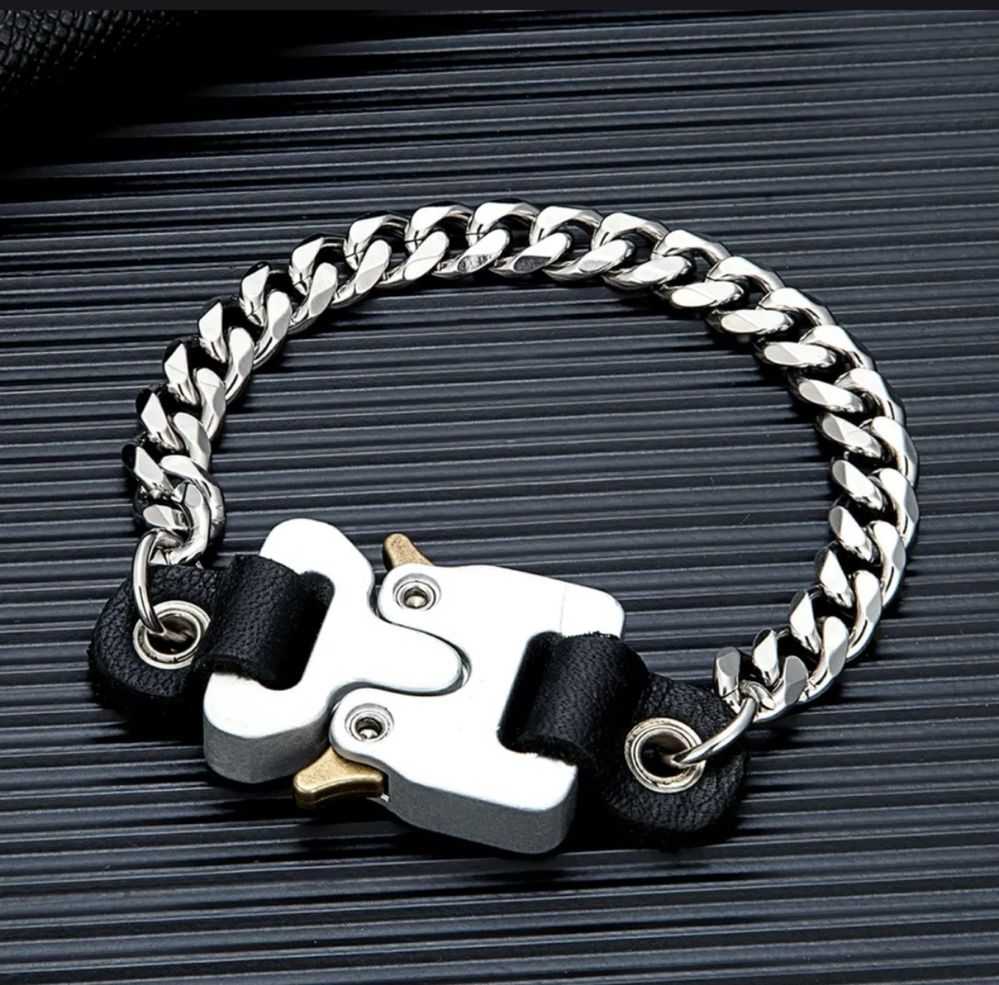 1017 Alyx 9SM Braclet
