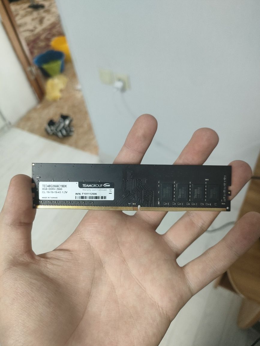 Оперативка 8gb ddr4