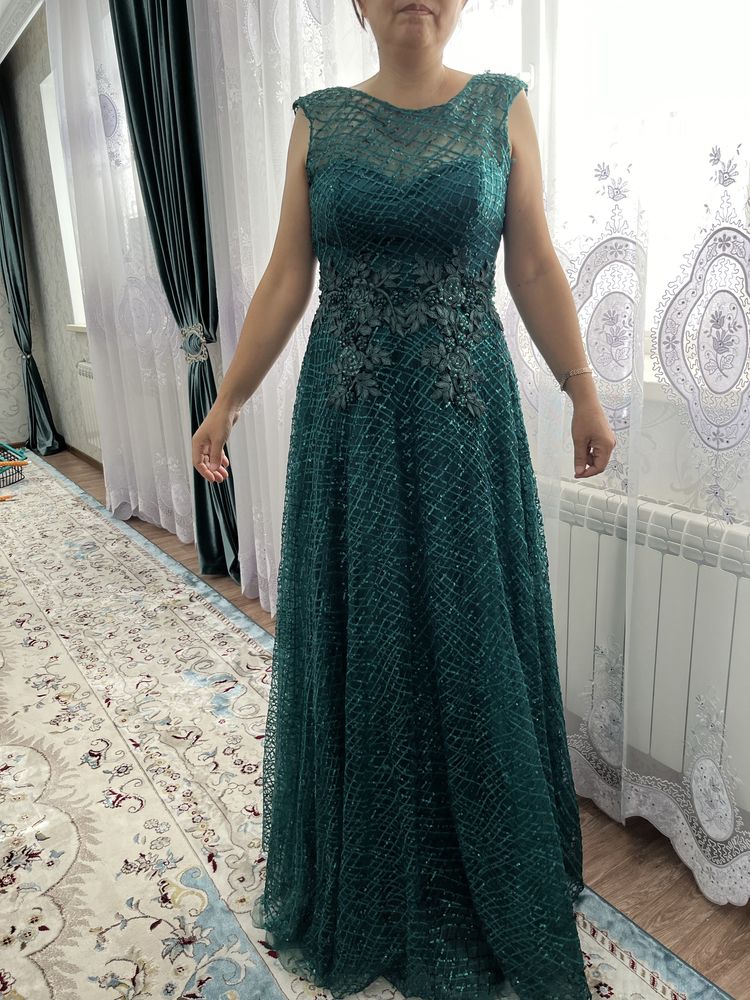 нарядное платье на мероприятие