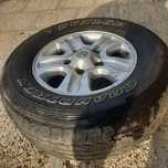 Продам диск с шиной 285/65/17