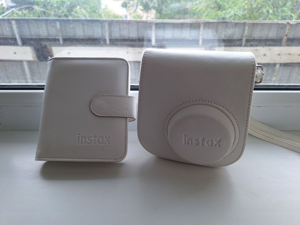 Продам instax mini 12
