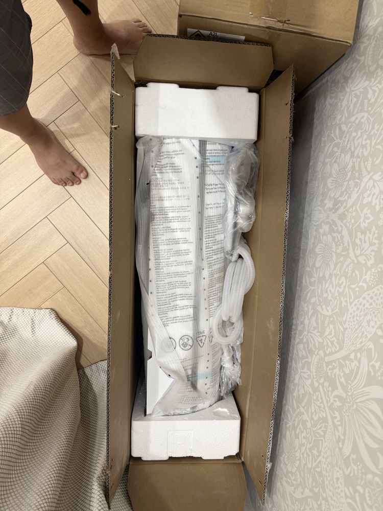 Продам кондиционер Samsung AR09TXHQASINUA/XUA