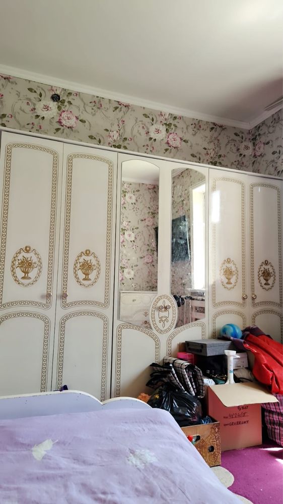 Продаётся спальный гарнитур