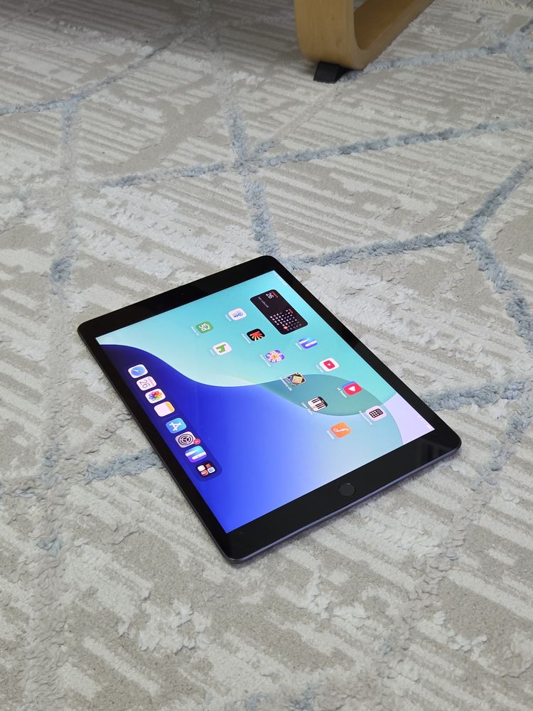 Планшет айпад ipad Ipad 7 в хорошем состоянии