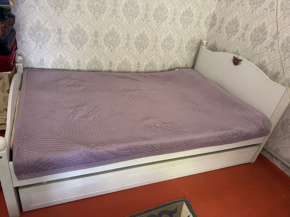 Кровать односпальная