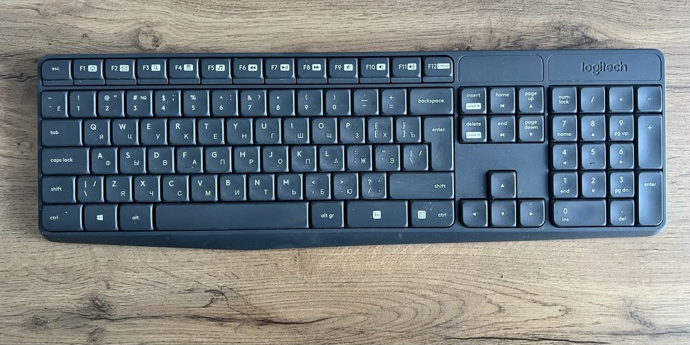 Бесповодная клавиатура logitech