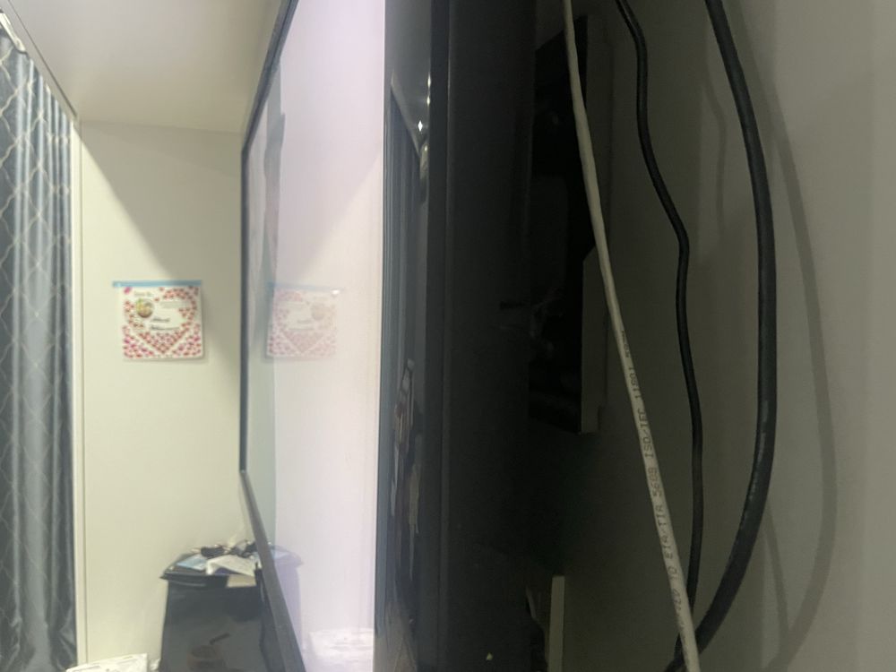 Продам телевизор LG