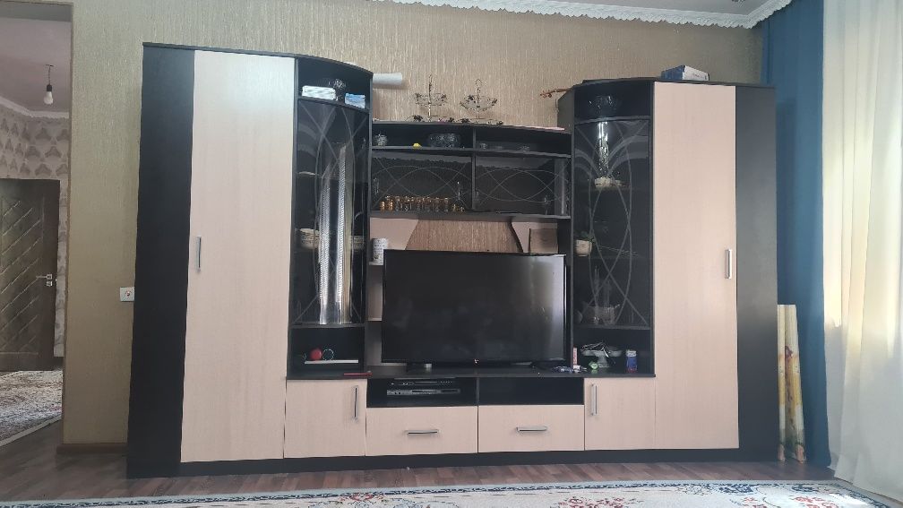 Мебель гостевой гарнитур