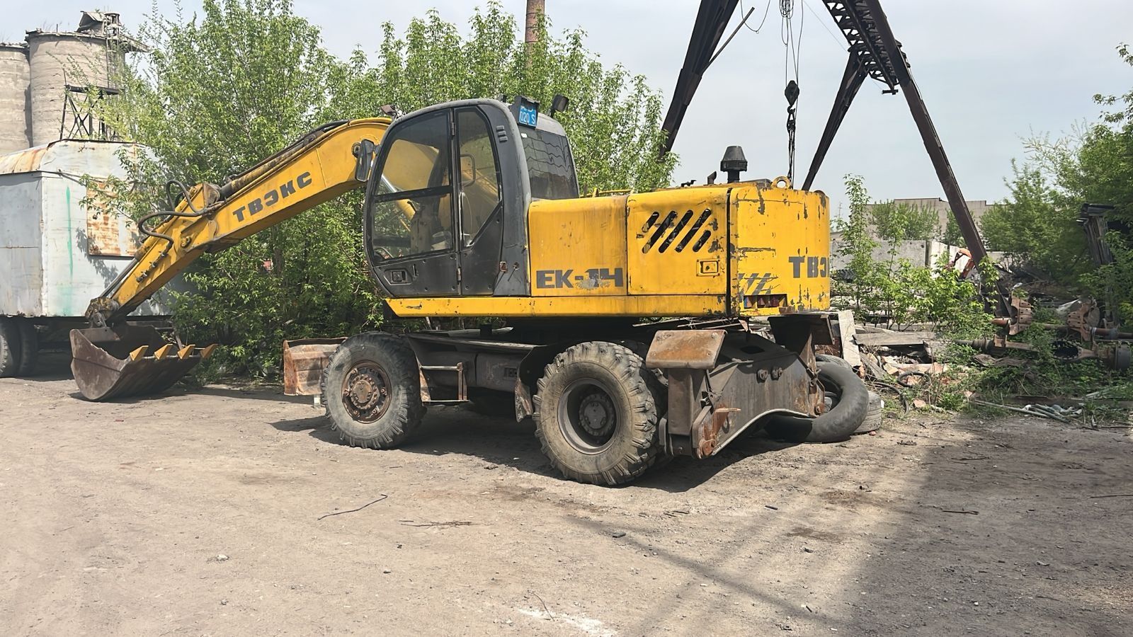 Продам эксковатор ек14