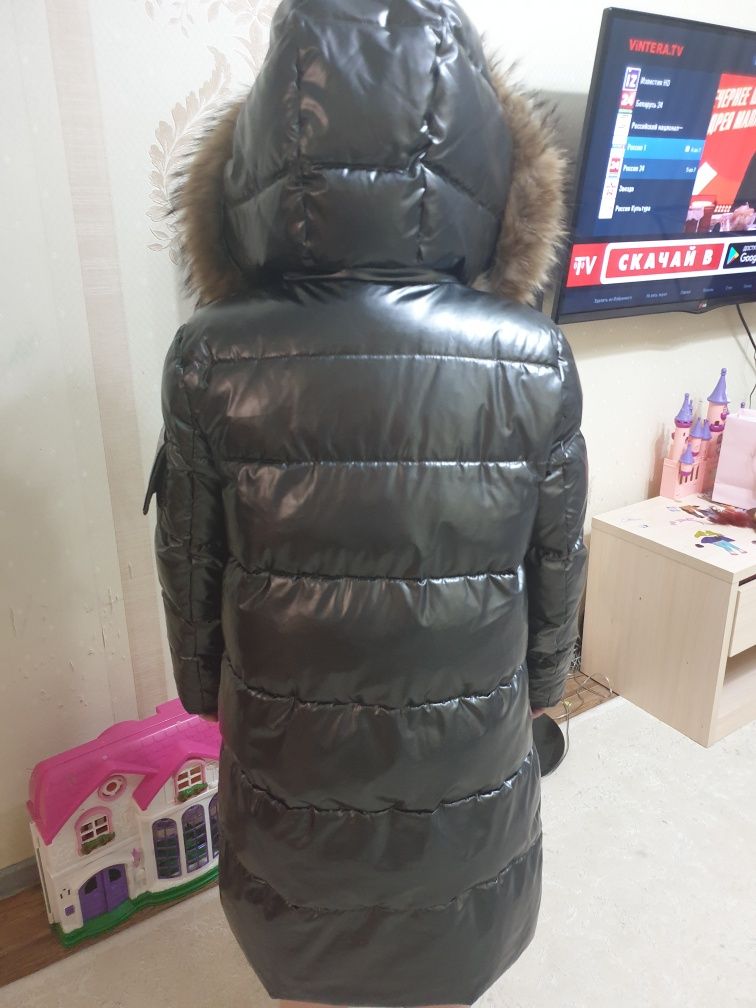 Продам  куртку на девочку