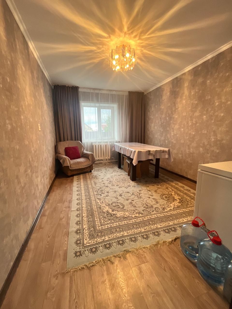 Продается 4х.ком.дом с мебелью и бытовой техникой , с санузлом .86 м²