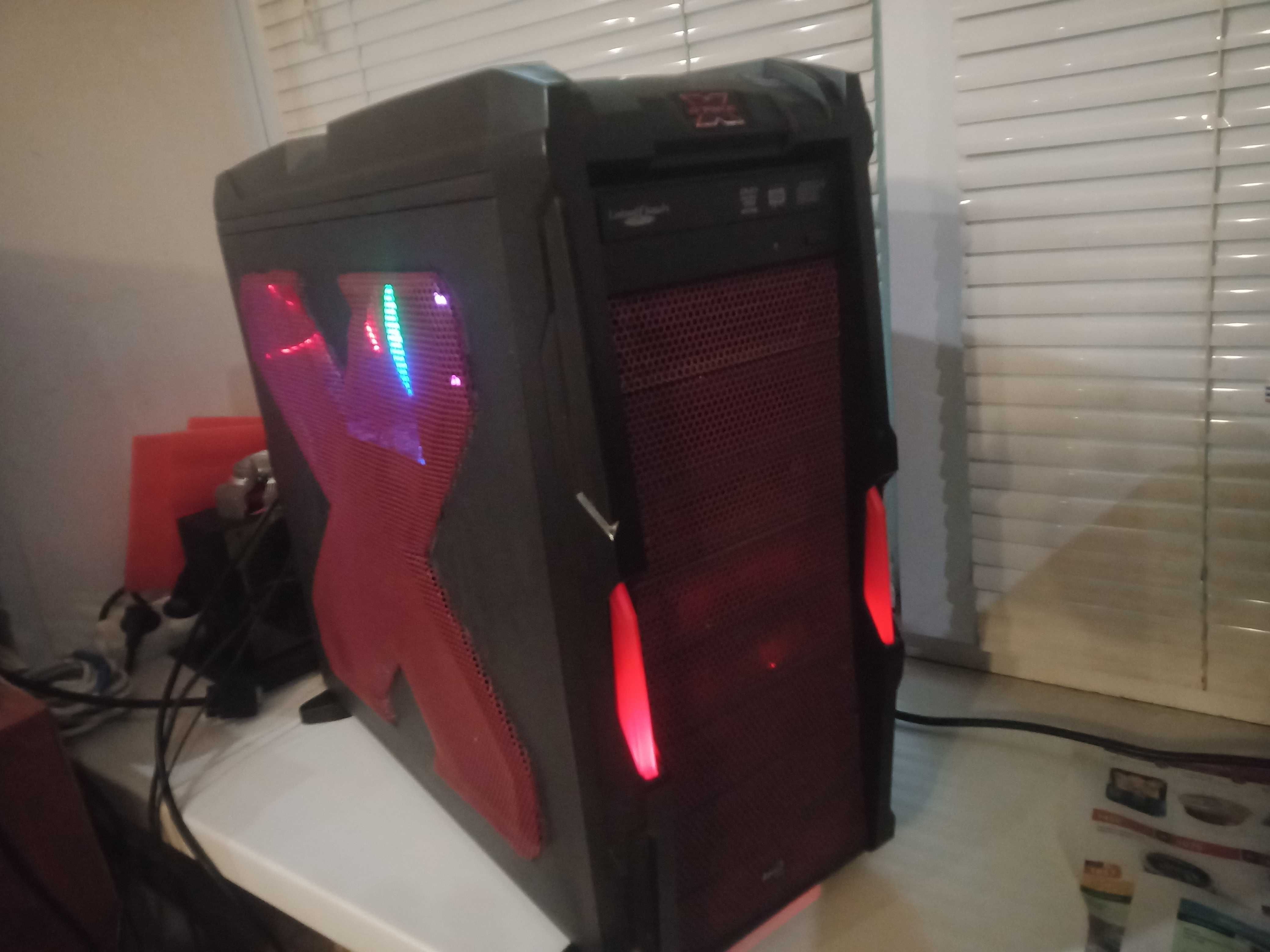 Игровой системник/Core i7/DDR4 16Gb/SSD 120, HDD 500/GTS 250/500W