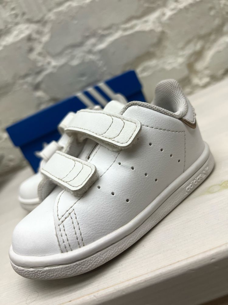 Adidas детские кроссовки Stan Smith 21р