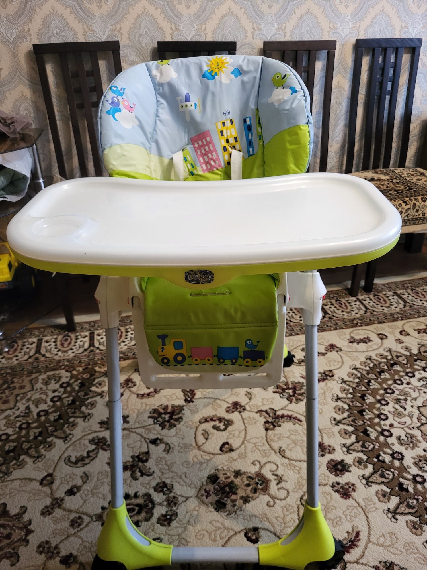 Детский стульчик для кормление Chicco