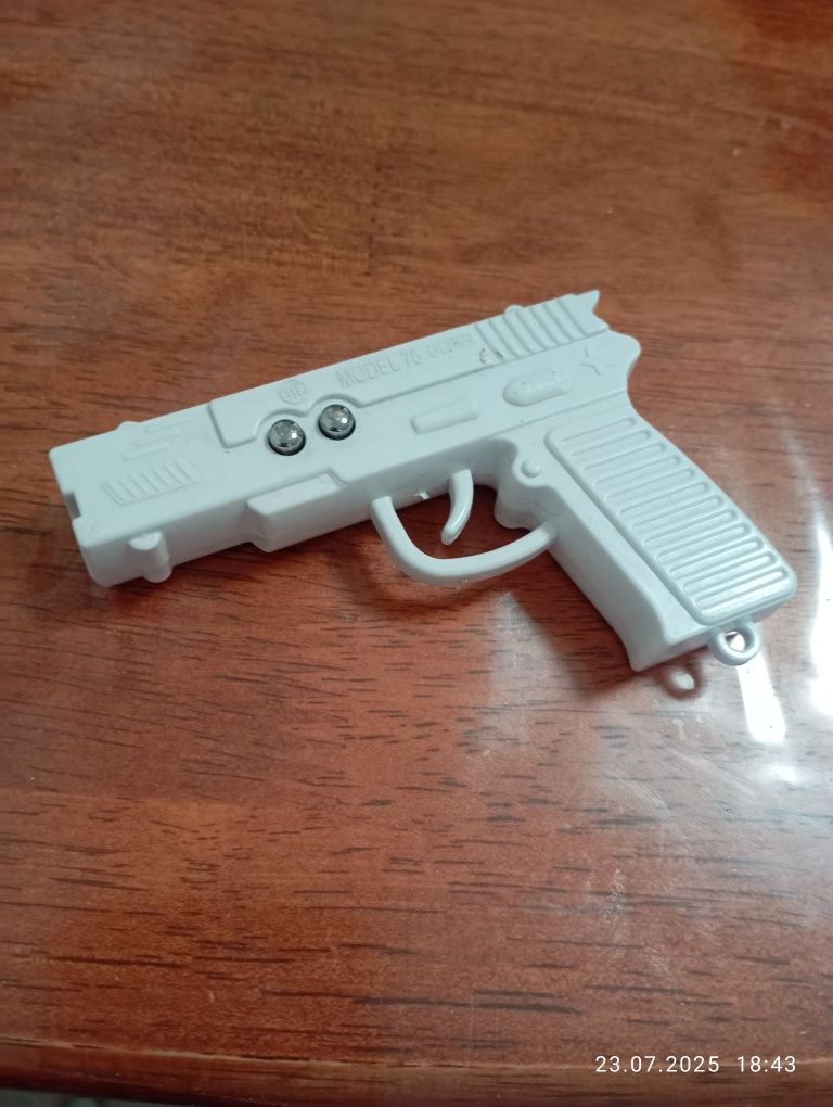 Игрошки.  .   .   . .