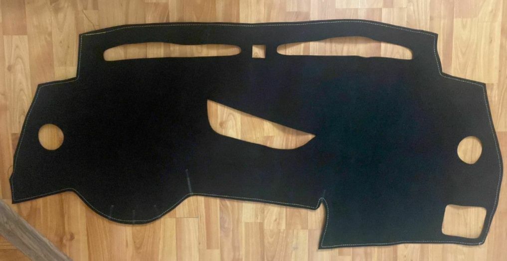 Накидка на панель cobalt,vesta,accent,rio,ceed,camry,avensis,corolla,