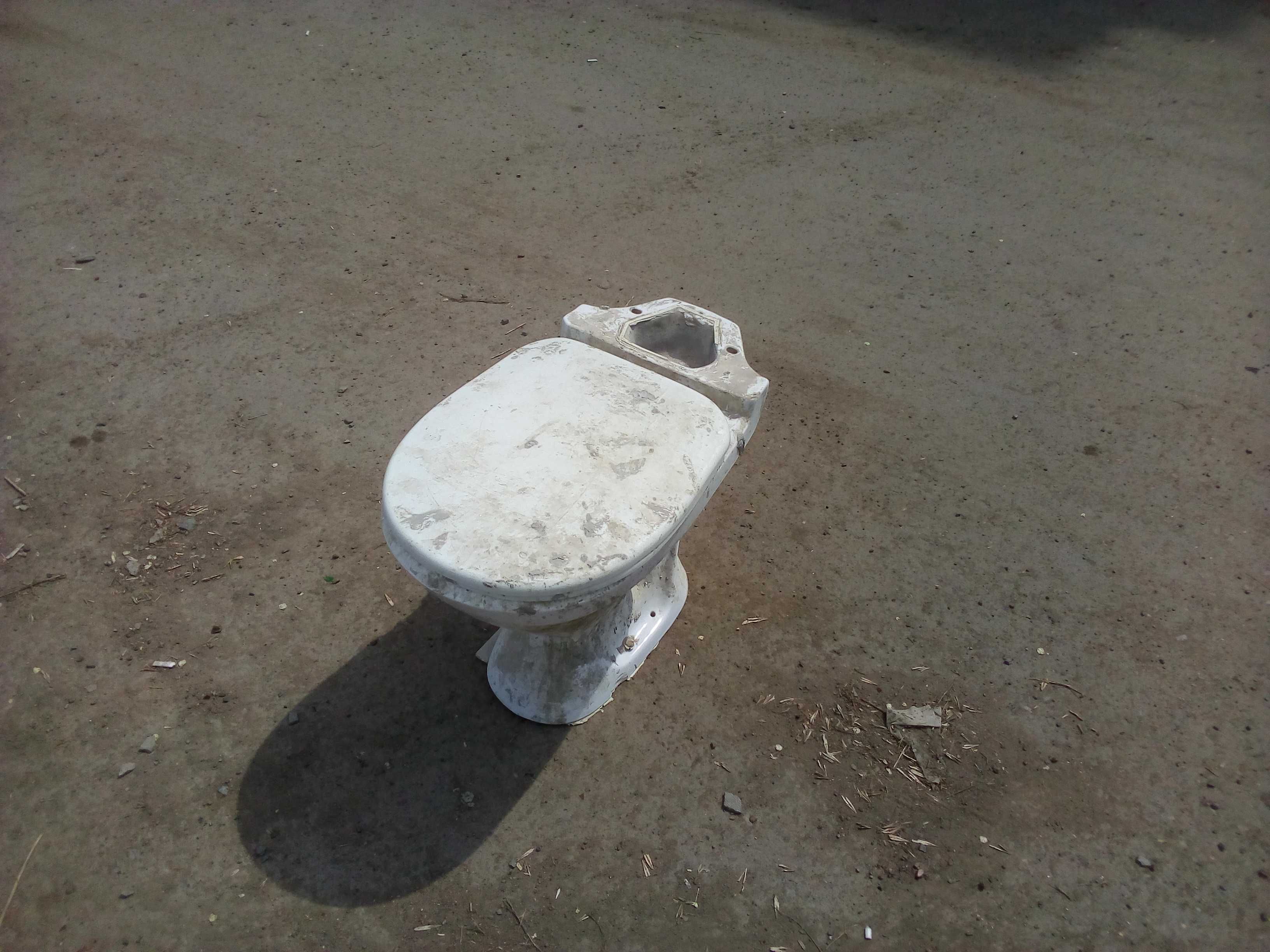 Продам унитаз с бачком для стройки самый бюджетный вариант!!!
