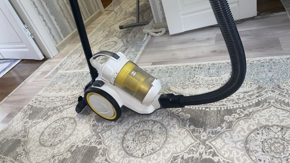 Продается Пылесос Karcher