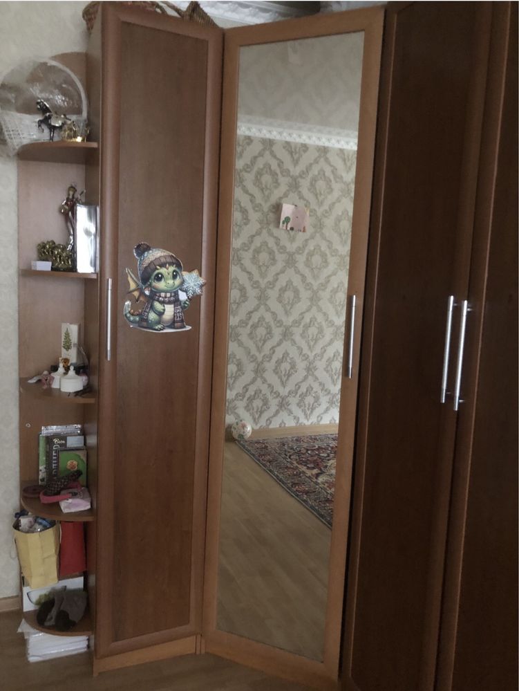 Продам спальний гарнитур