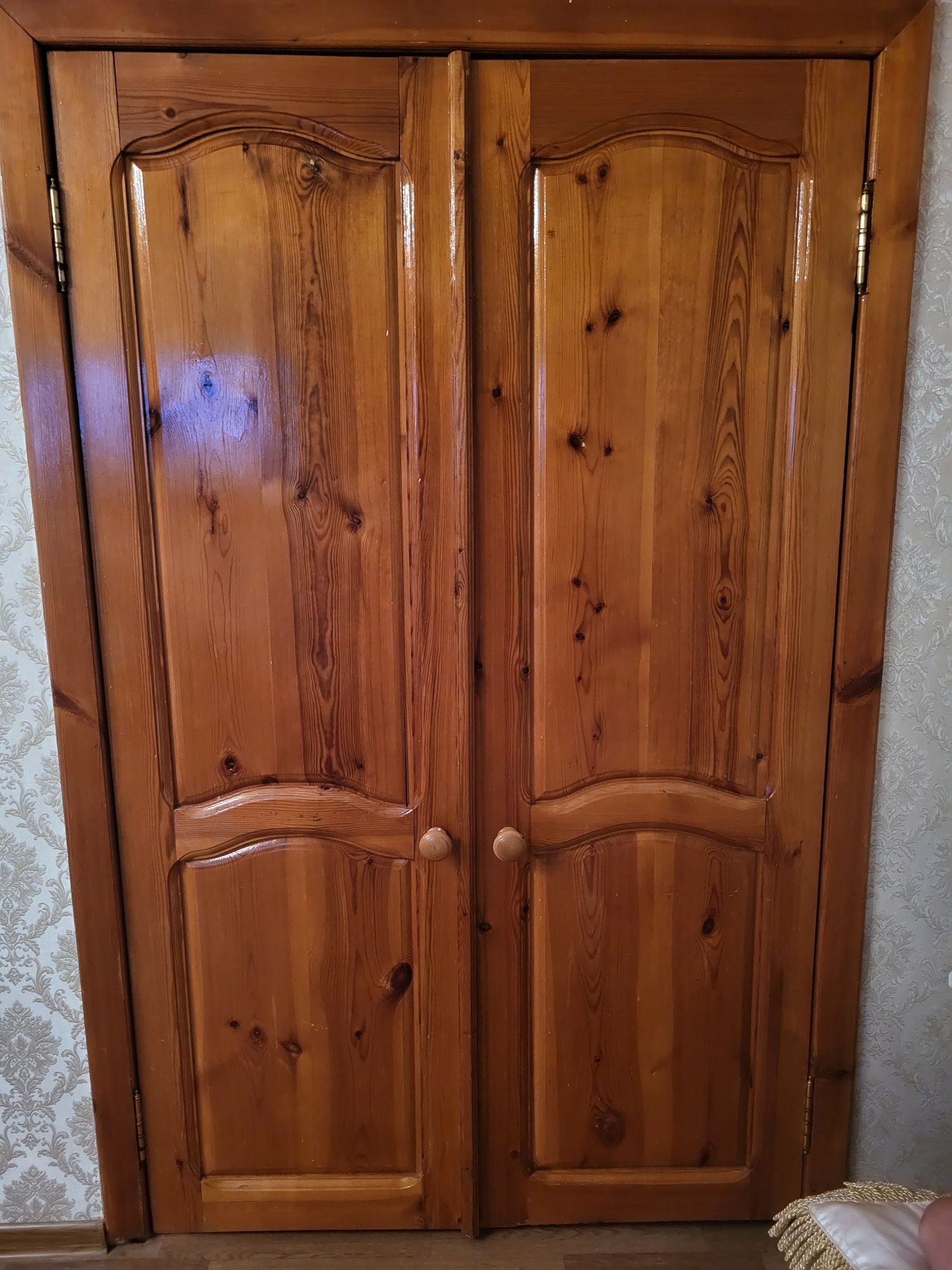 Продам межкомнатные двери