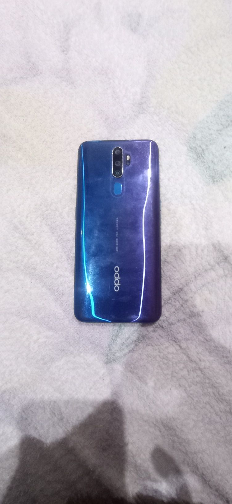 Продам телефон оппо А 9 2020 года выпуска