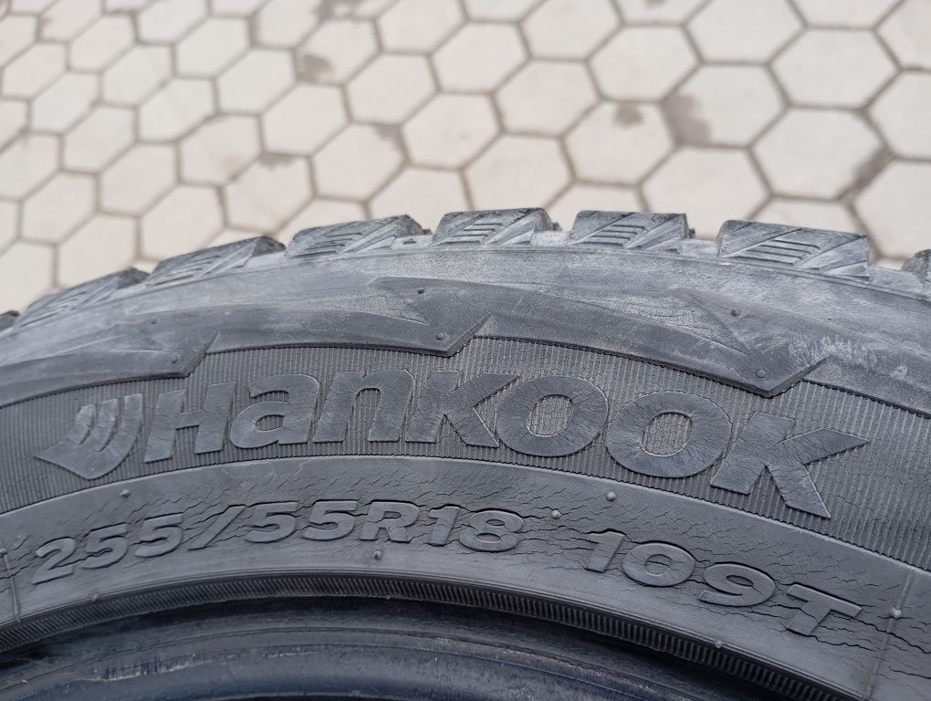 Комплект зимних шин 255/55/18