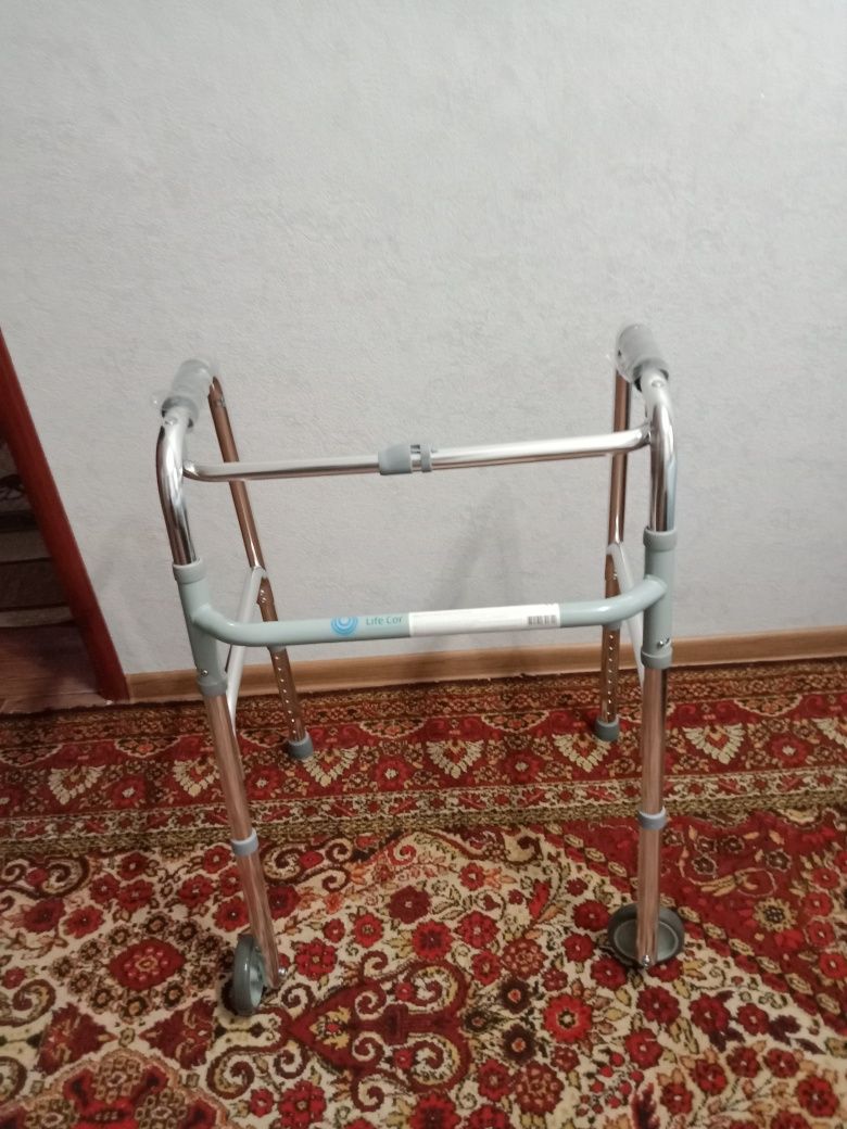 Ходунки для взрослых