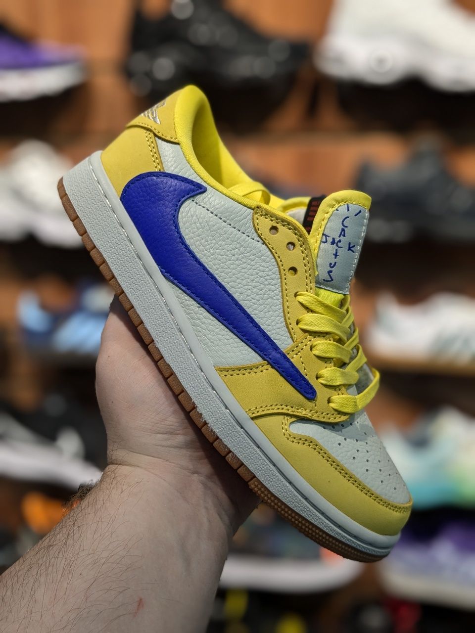 Кроссовки Nike Air Jordan 1 Travis Scott canary