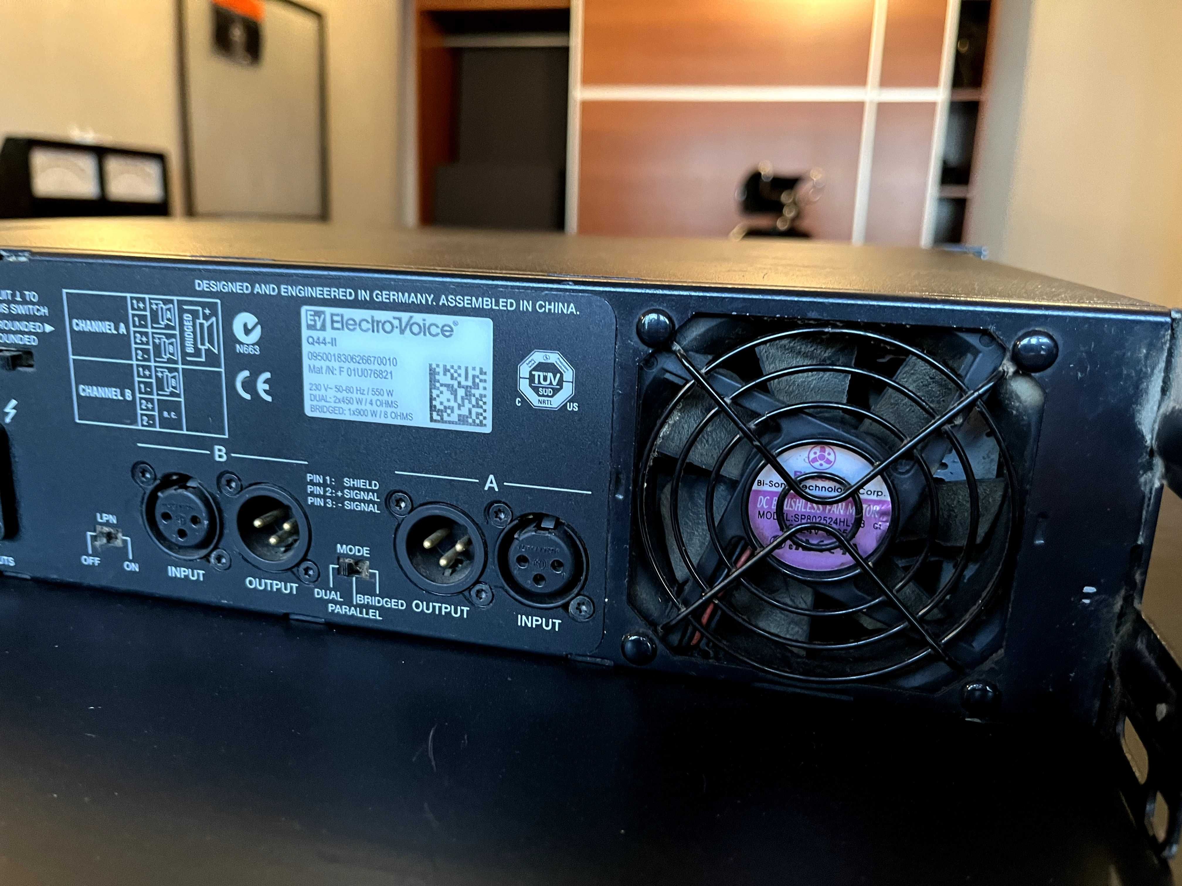 Усилитель Electro Voice Q44-II
