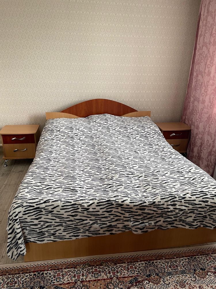 Продам спальный гарнитур