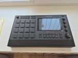 Продам Akai MPC Live 2