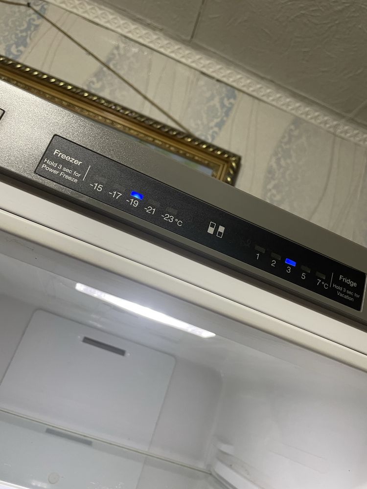 Продам холодильник samsung