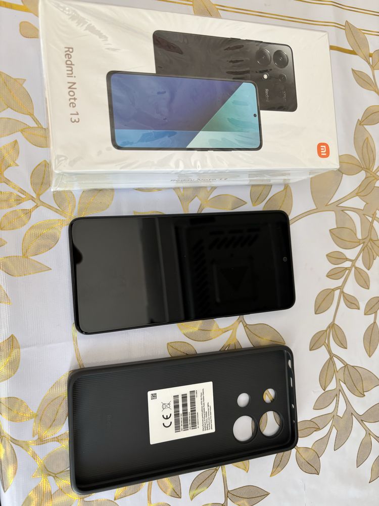 Продам Redmi note 13 256gb оперативка 8gb