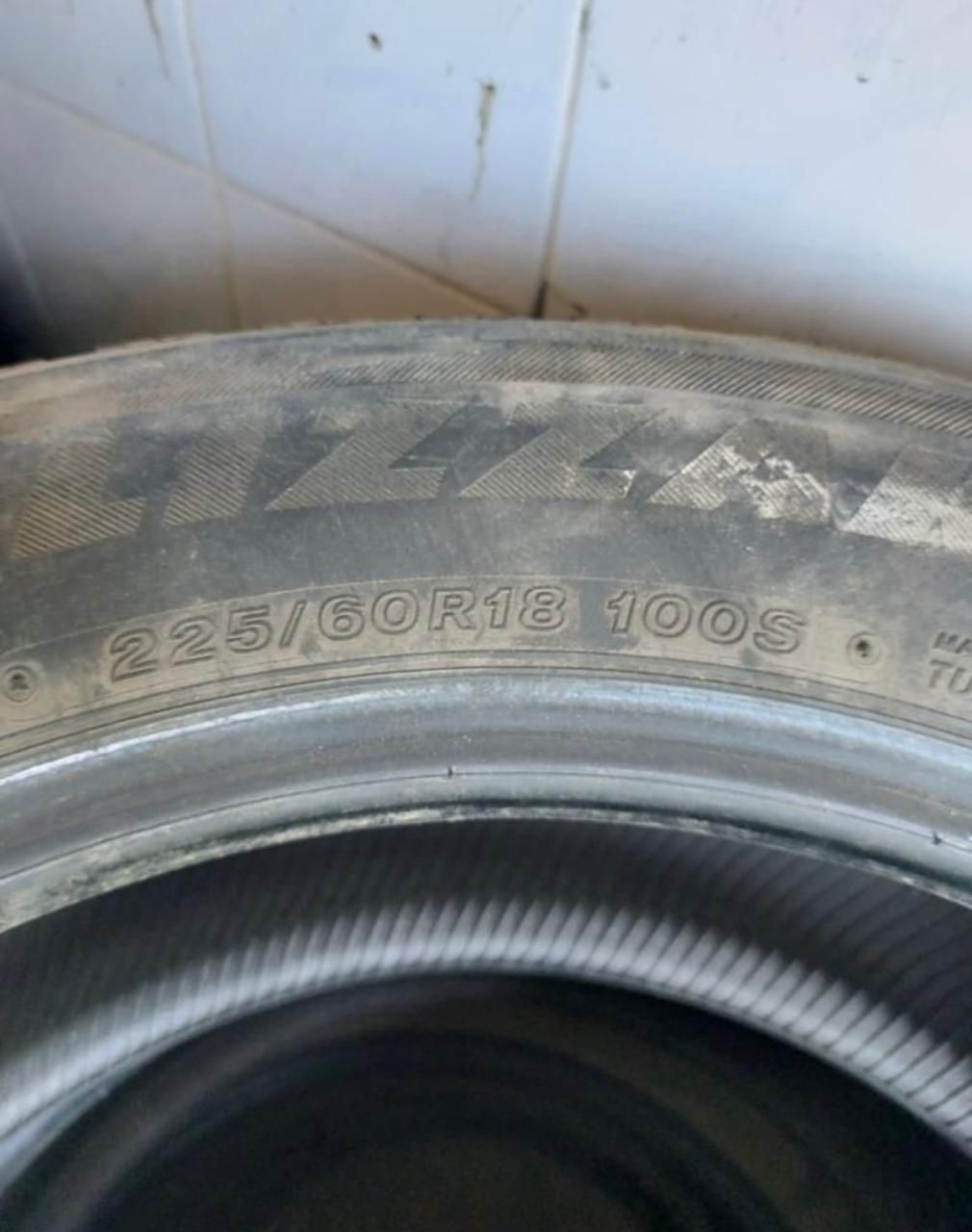 Продам покрышки на р18