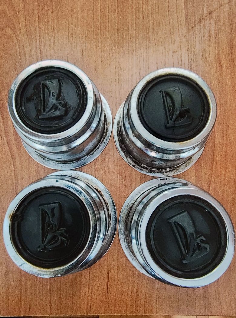 Продам колпачки на ступицу ваз, лада