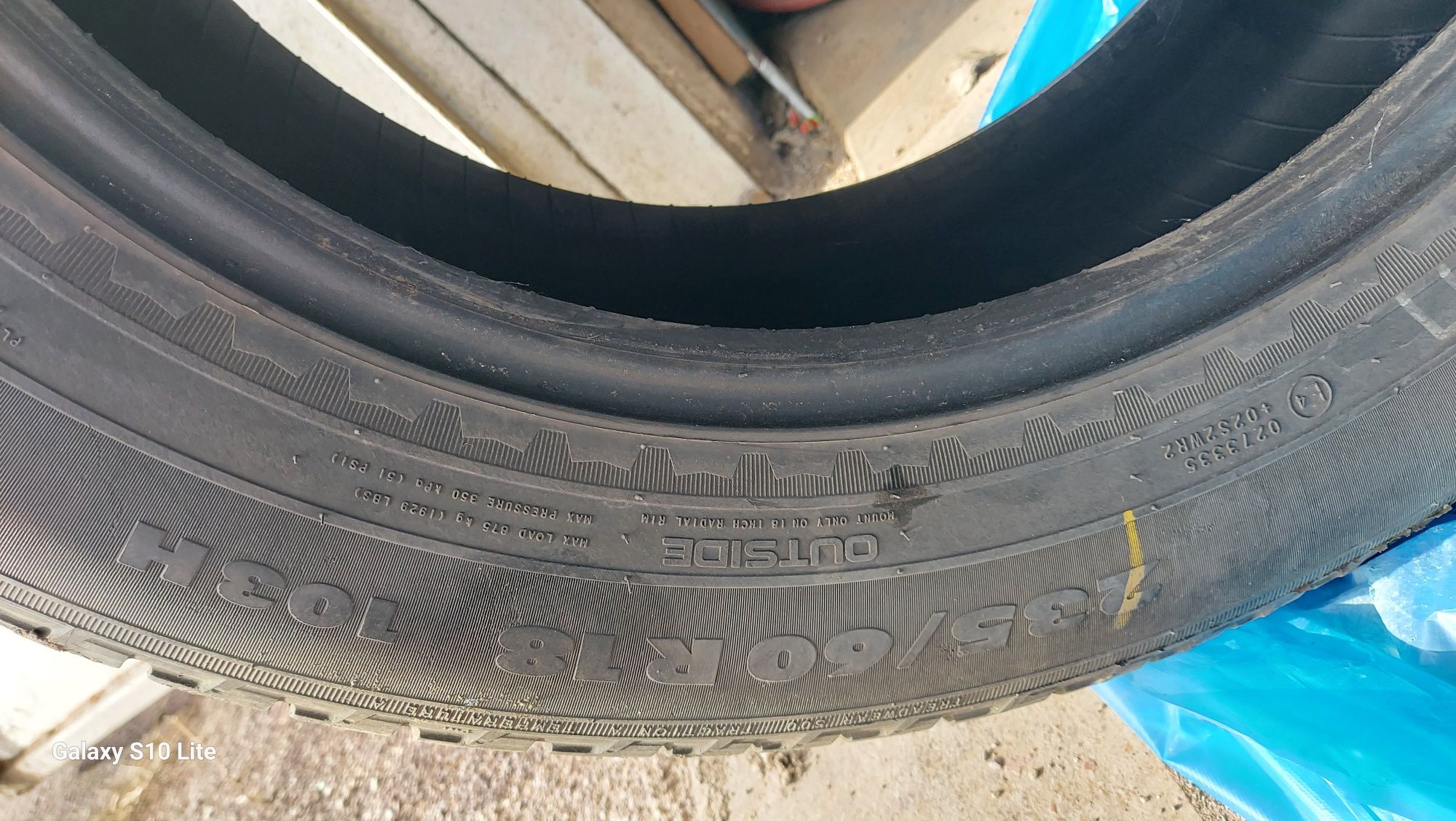 Продаю резину летнюю 235/60/r18