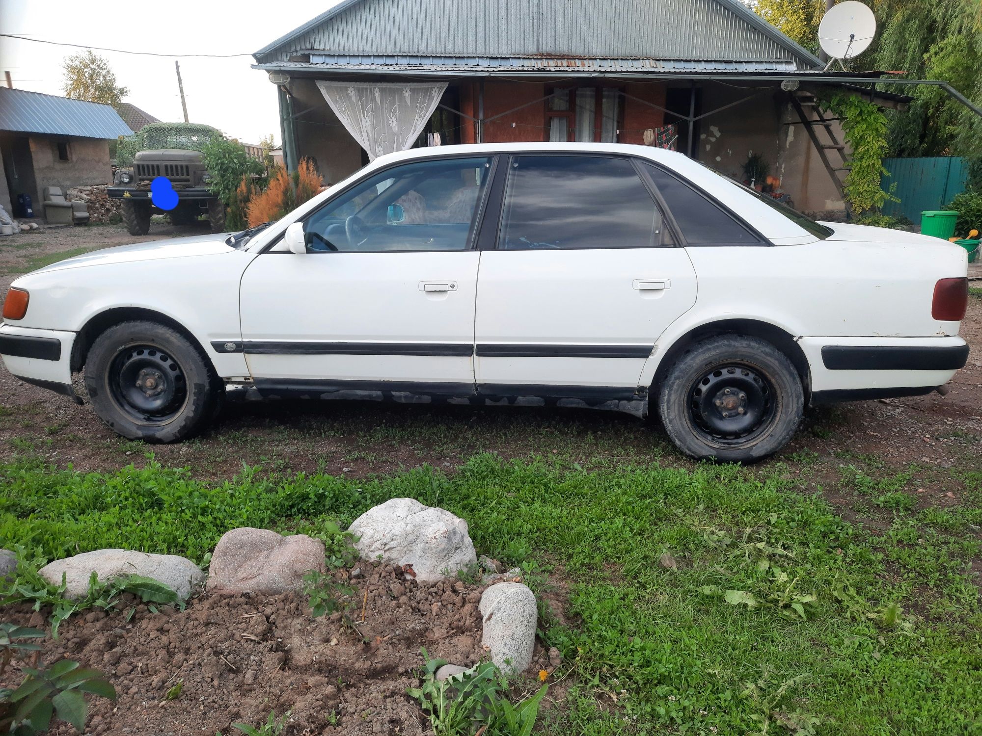 Продам машину AUDI 100 C4