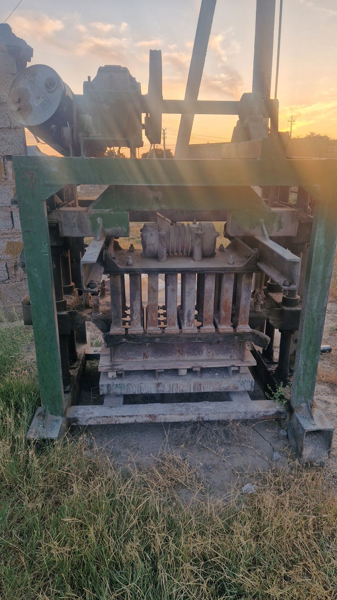 Шлакаблок апарат